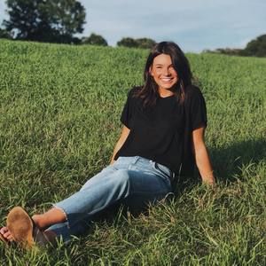 Meet your Posher, Selena